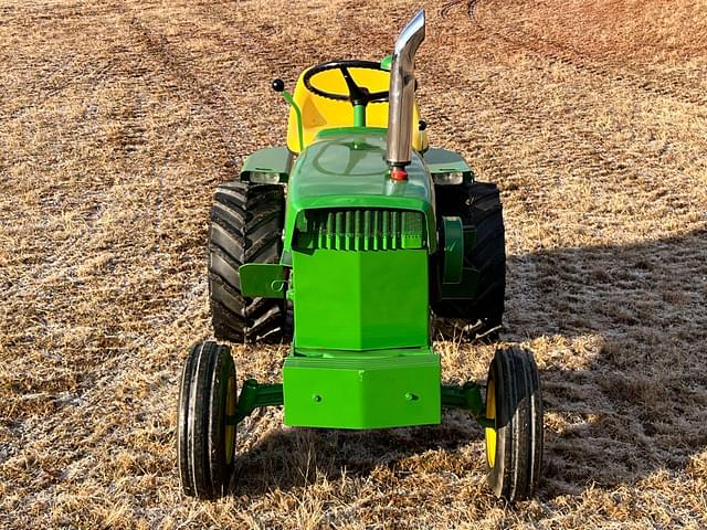 Image of John Deere 4020 equipment image 2