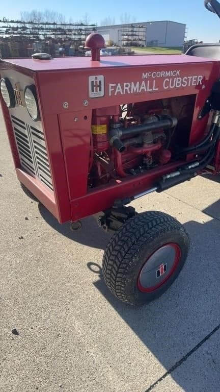 Image of Farmall Cubster equipment image 2