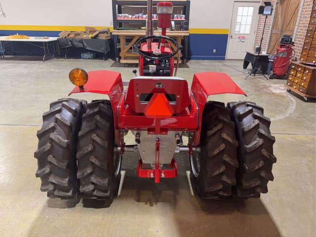 Image of Massey Ferguson 1100 equipment image 3