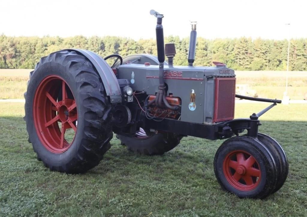 SOLD - J.I. Case CC Lot No. 3274 Tractors with 30 HP | Tractor Zoom