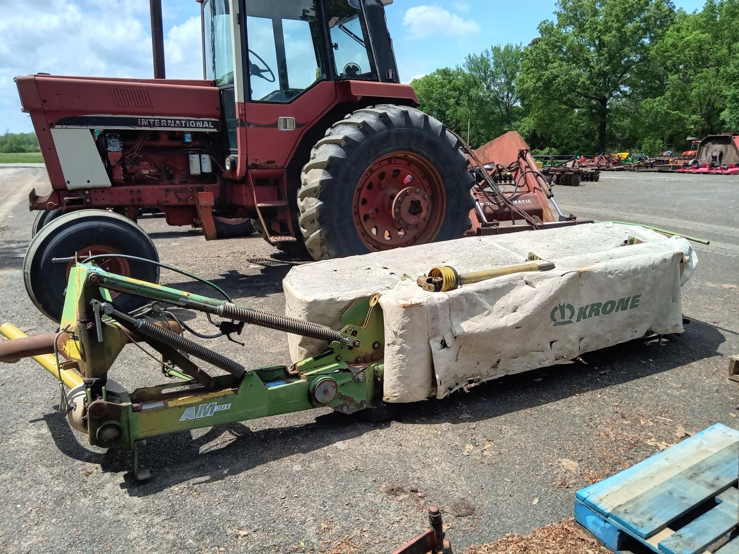 2002 Krone AM283S Equipment Image0