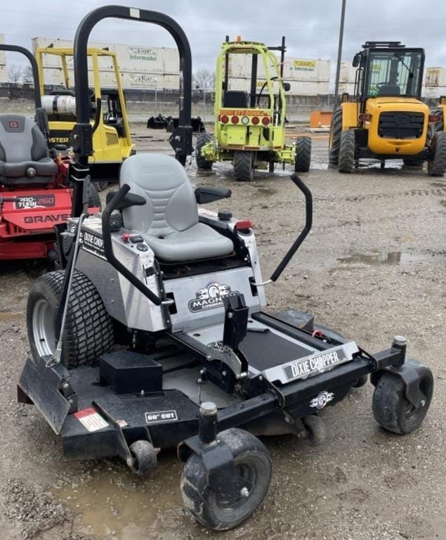 Main image Dixie Chopper Magnum