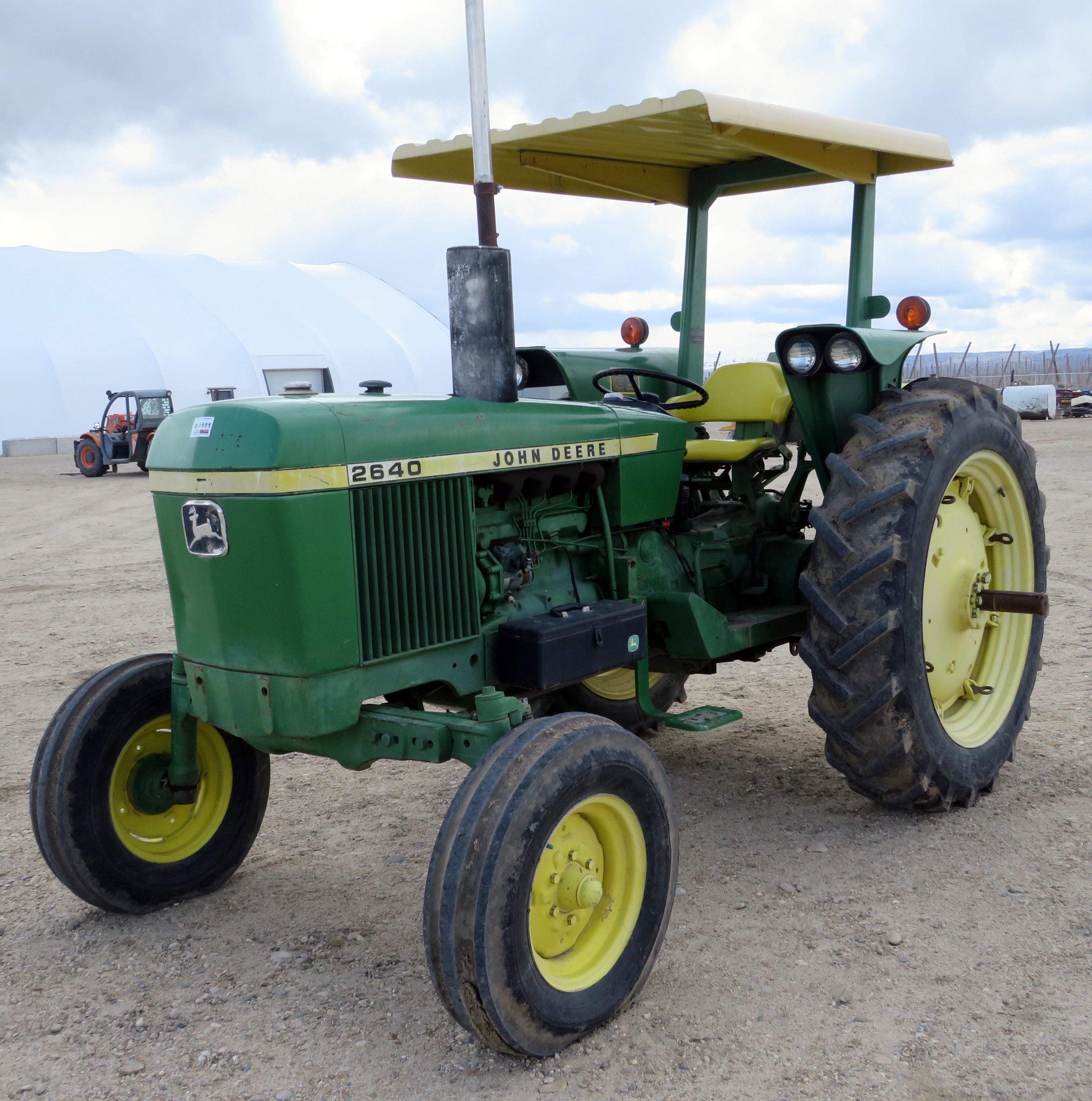 Main image John Deere 2640
