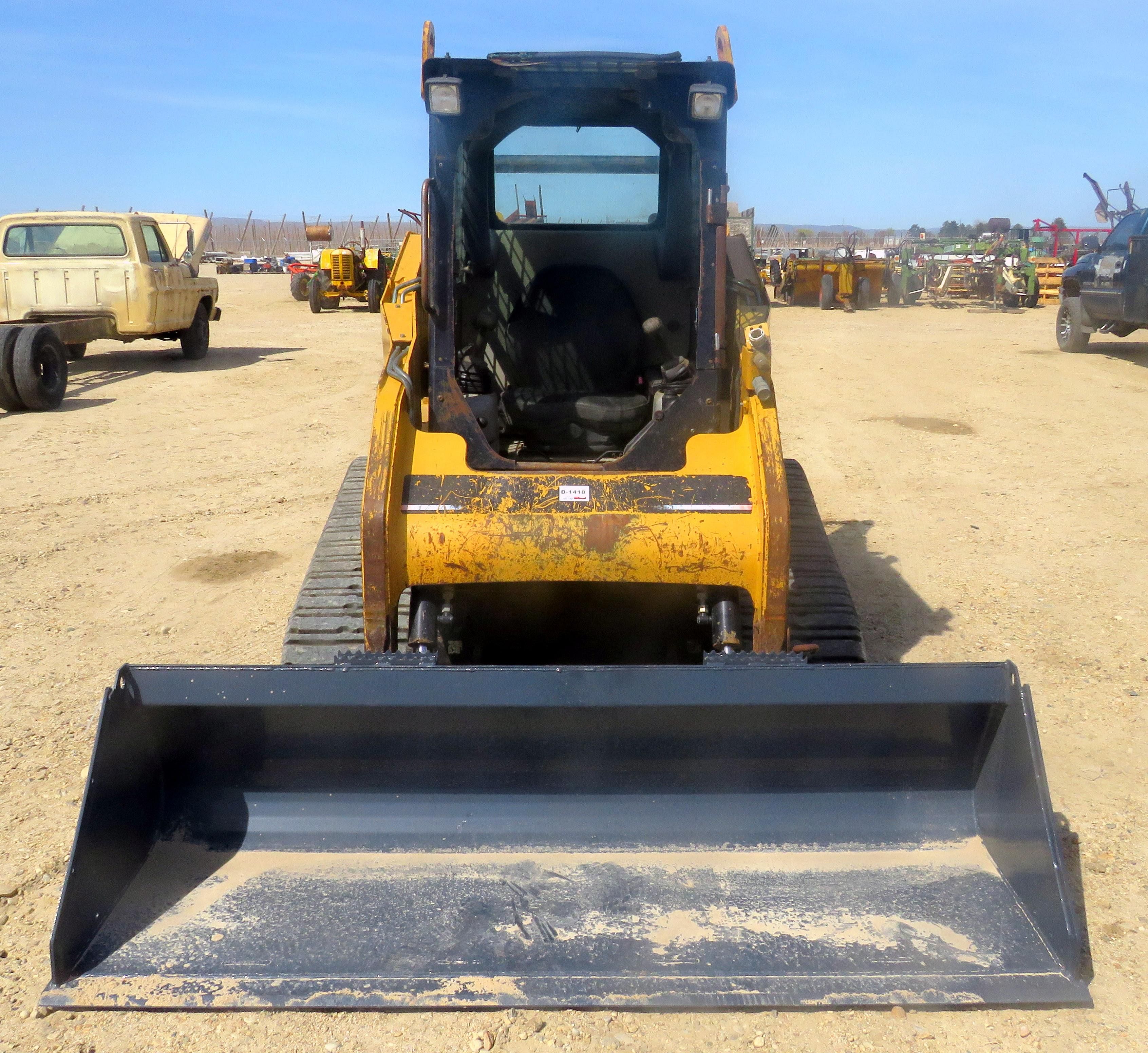 Caterpillar 257B Construction Compact Track Loaders For Sale | Tractor Zoom