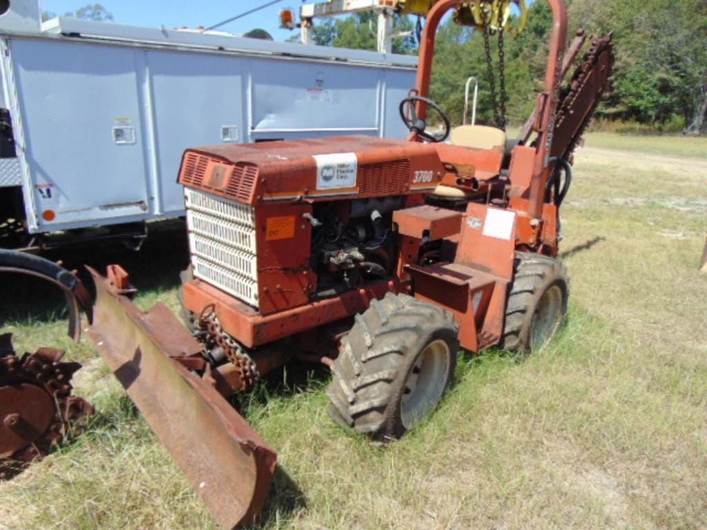 Main image Ditch Witch 3700