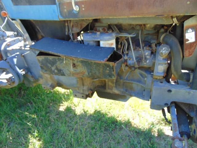 Thumbnail image New Holland 3930 10