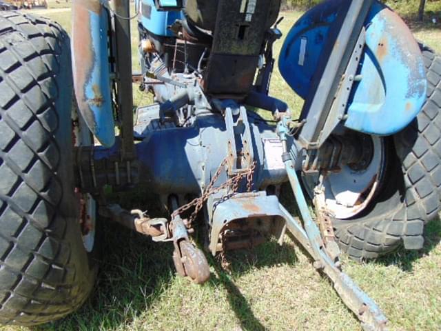 Thumbnail image New Holland 3930 4