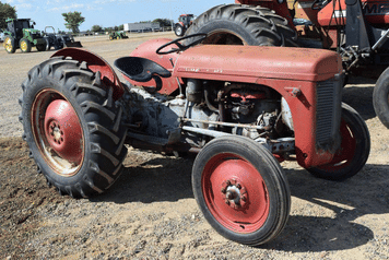 Main image Massey Ferguson 220
