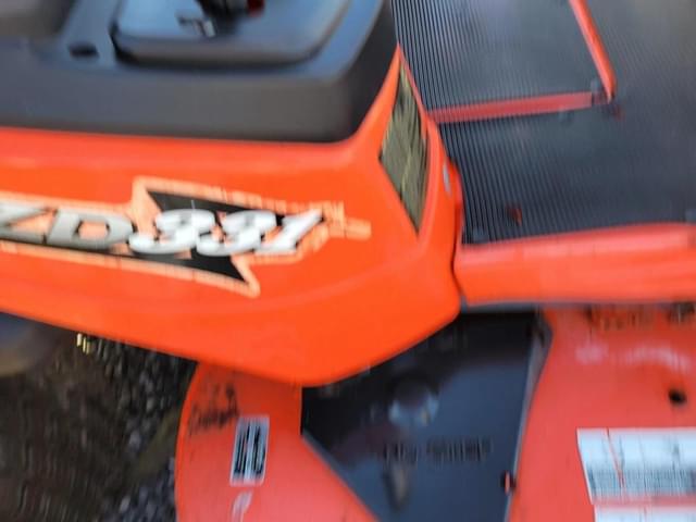 Image of Kubota ZD331 equipment image 4