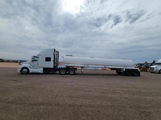 Image of International ProStar equipment image 1