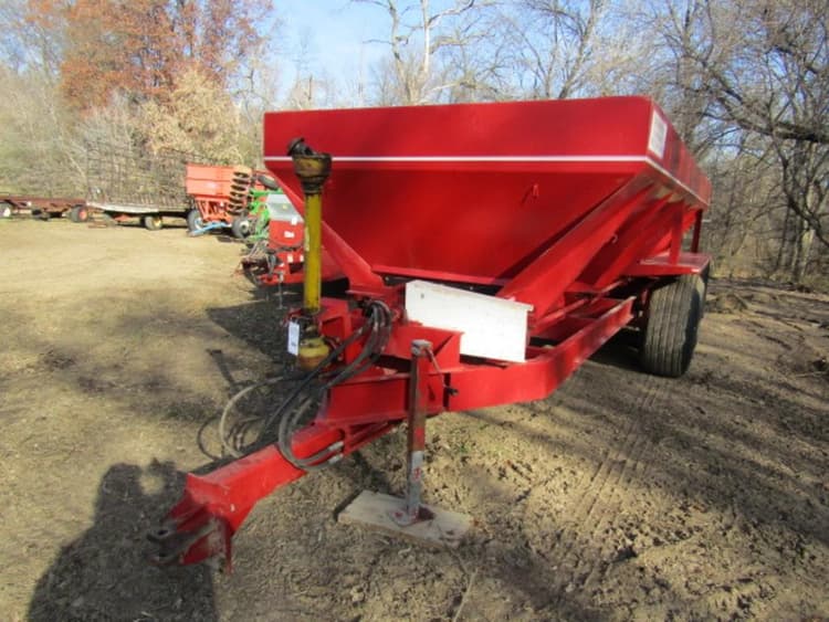 Chandler Undetermined Manure Handling Poultry Litter Equipment for Sale