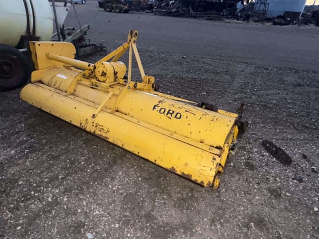 Image of Ford 917 equipment image 3