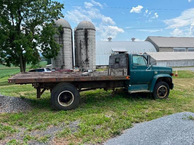 Image of Chevrolet C65 equipment image 3