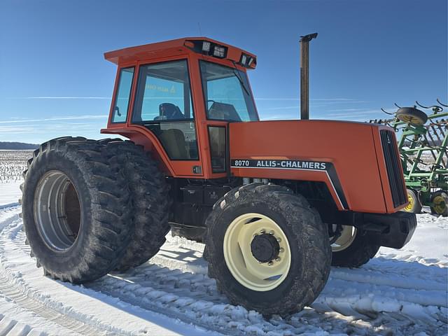 Image of Allis Chalmers 8070 equipment image 4