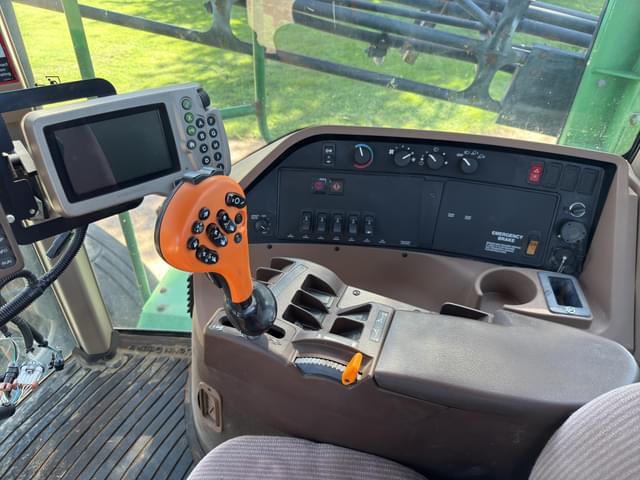 Image of John Deere 4720 equipment image 2