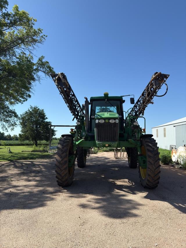 Image of John Deere 4720 equipment image 1