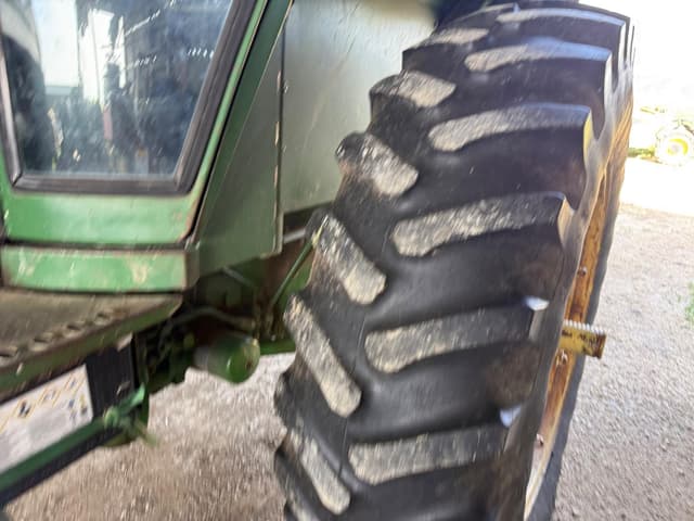 Image of John Deere 4430 equipment image 3
