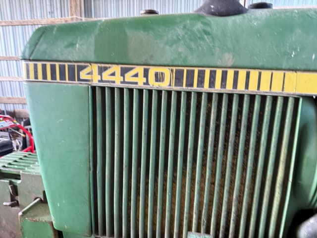 Image of John Deere 4430 equipment image 4