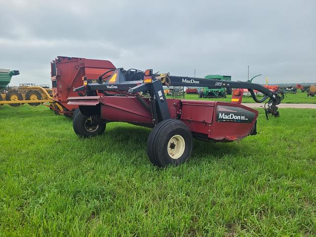 Image of MacDon R80 equipment image 3