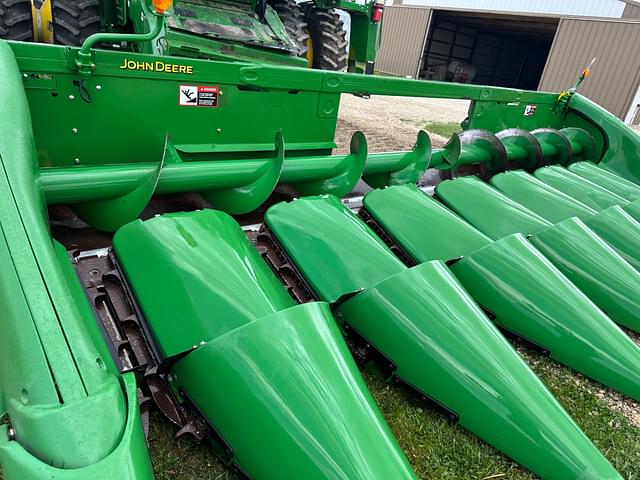 Image of John Deere 608C equipment image 2