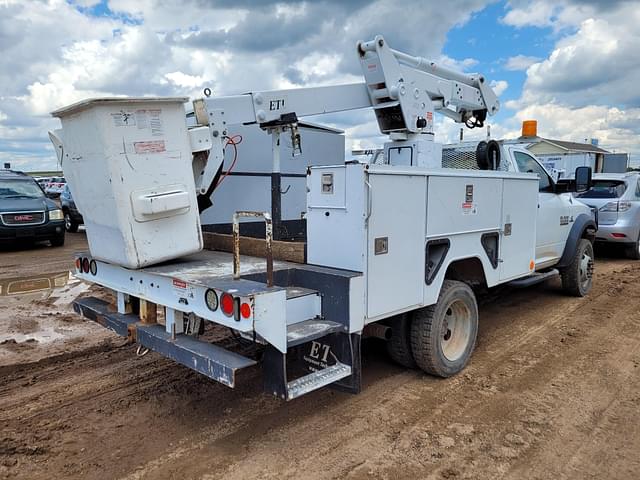 Image of Dodge Ram 5500 equipment image 2
