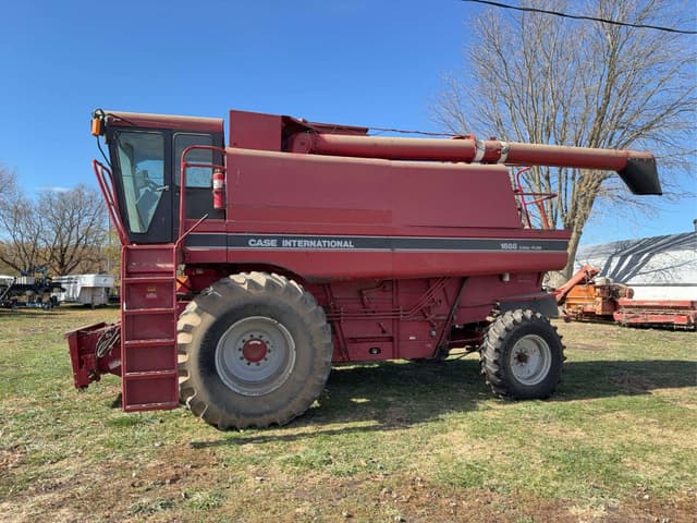 Image of Case IH 1688 equipment image 4