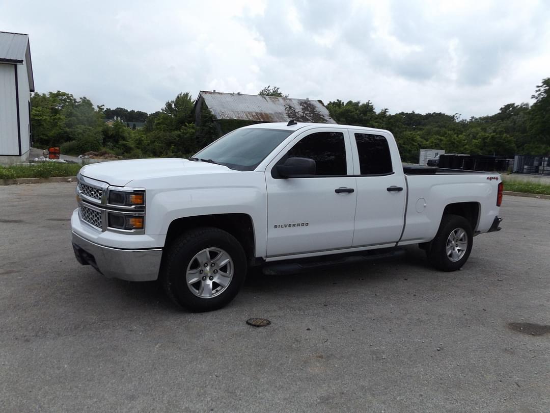 Image of Chevrolet Silverado Primary image