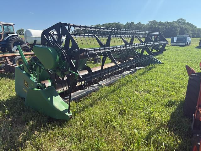 Image of John Deere 920F equipment image 1