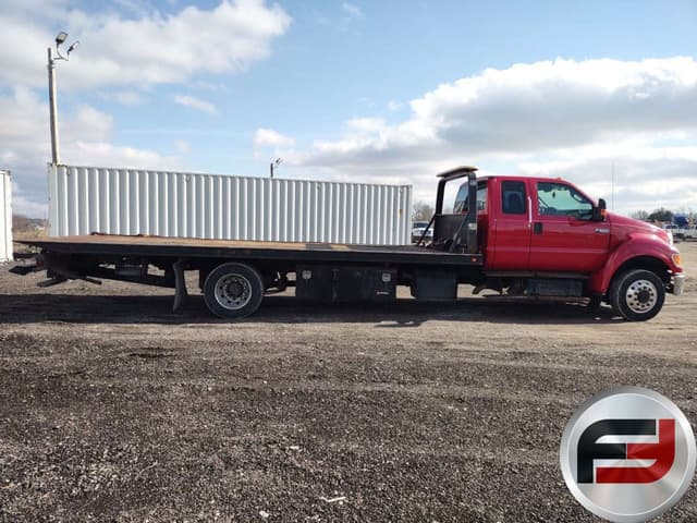 Image of Ford F-650 equipment image 3