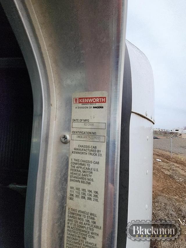 Image of Kenworth T800 equipment image 3