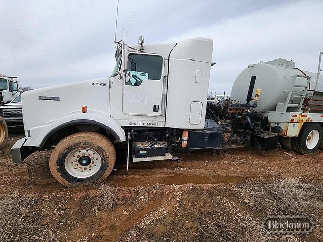 Image of Kenworth T800 equipment image 1