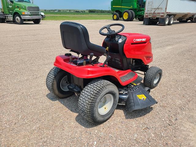Image of Troy Bilt TB42 equipment image 2