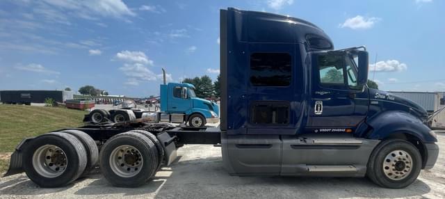 Image of International ProStar Plus 122 equipment image 1