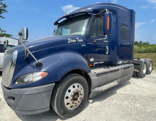Image of International ProStar Plus 122 equipment image 3