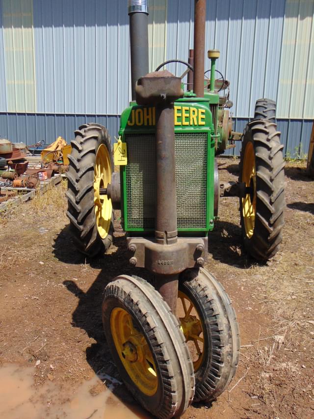 Image of John Deere A equipment image 1