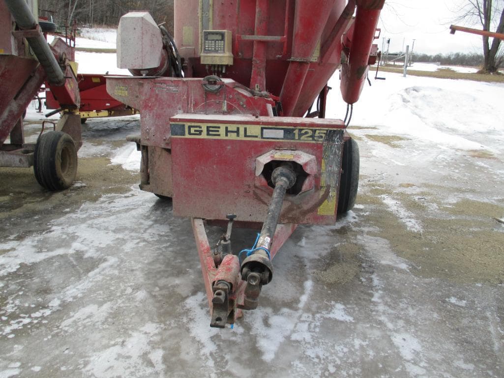Gehl 125 Hay and Forage Grinders/Mixers for Sale Tractor Zoom
