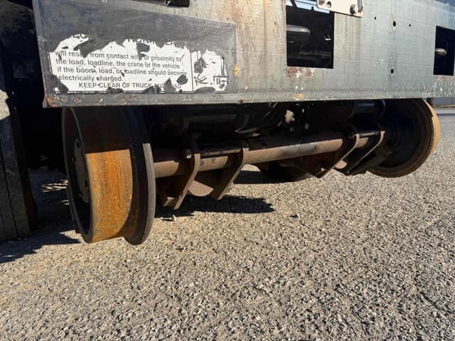 Image of International 7400 equipment image 2