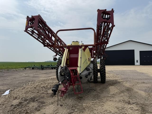 Image of Hardi Commander 4400 equipment image 2