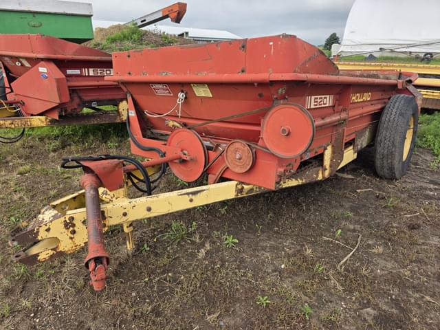 Image of New Holland 520 equipment image 2