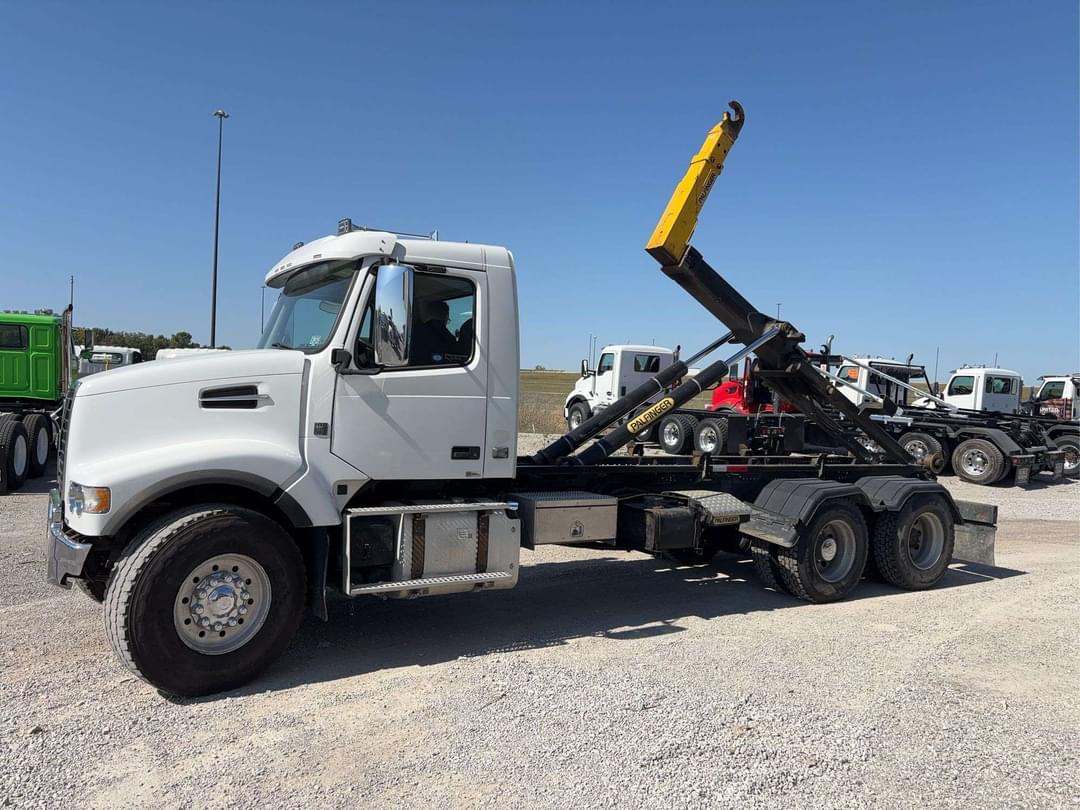 Image of Volvo VHD Primary image