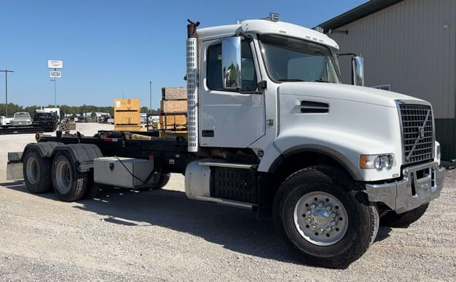 Image of Volvo VHD equipment image 2