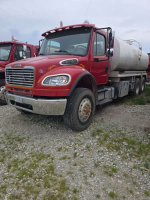 2013 Freightliner M2106 Image