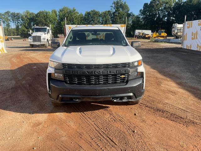 Image of Chevrolet Silverado equipment image 1
