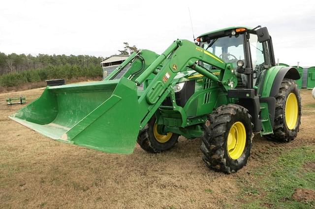 Image of John Deere 6120M equipment image 1