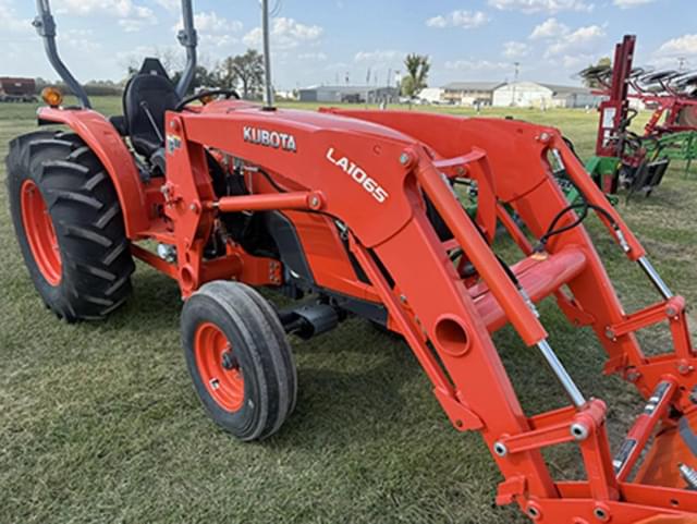 Image of Kubota MX4800 equipment image 2