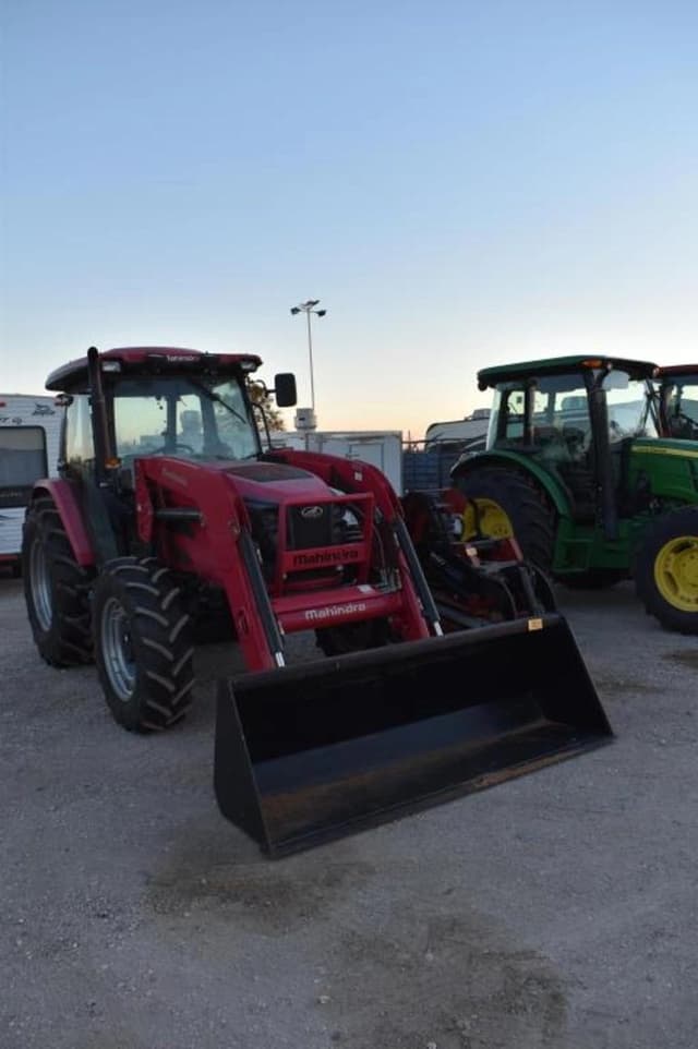Image of Mahindra 8100 equipment image 1