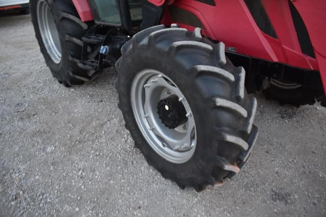 Image of Mahindra 8100 equipment image 3