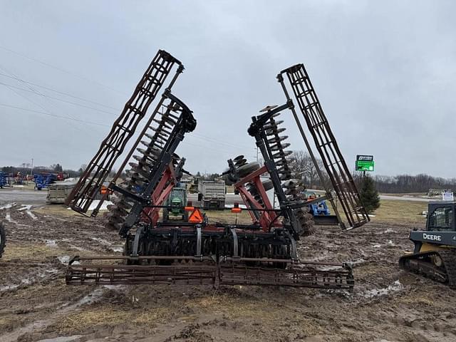 Image of Case IH 330 equipment image 2