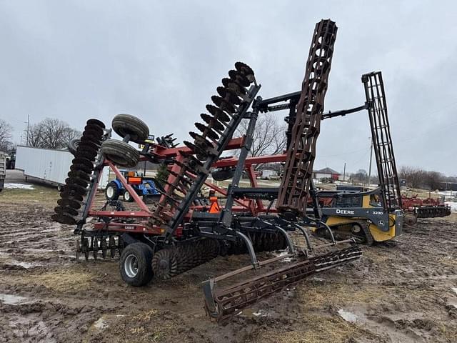 Image of Case IH 330 equipment image 1