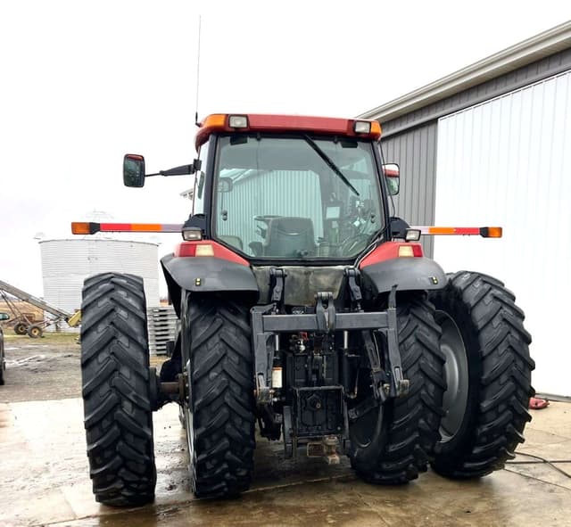 Image of Case IH MX240 equipment image 2